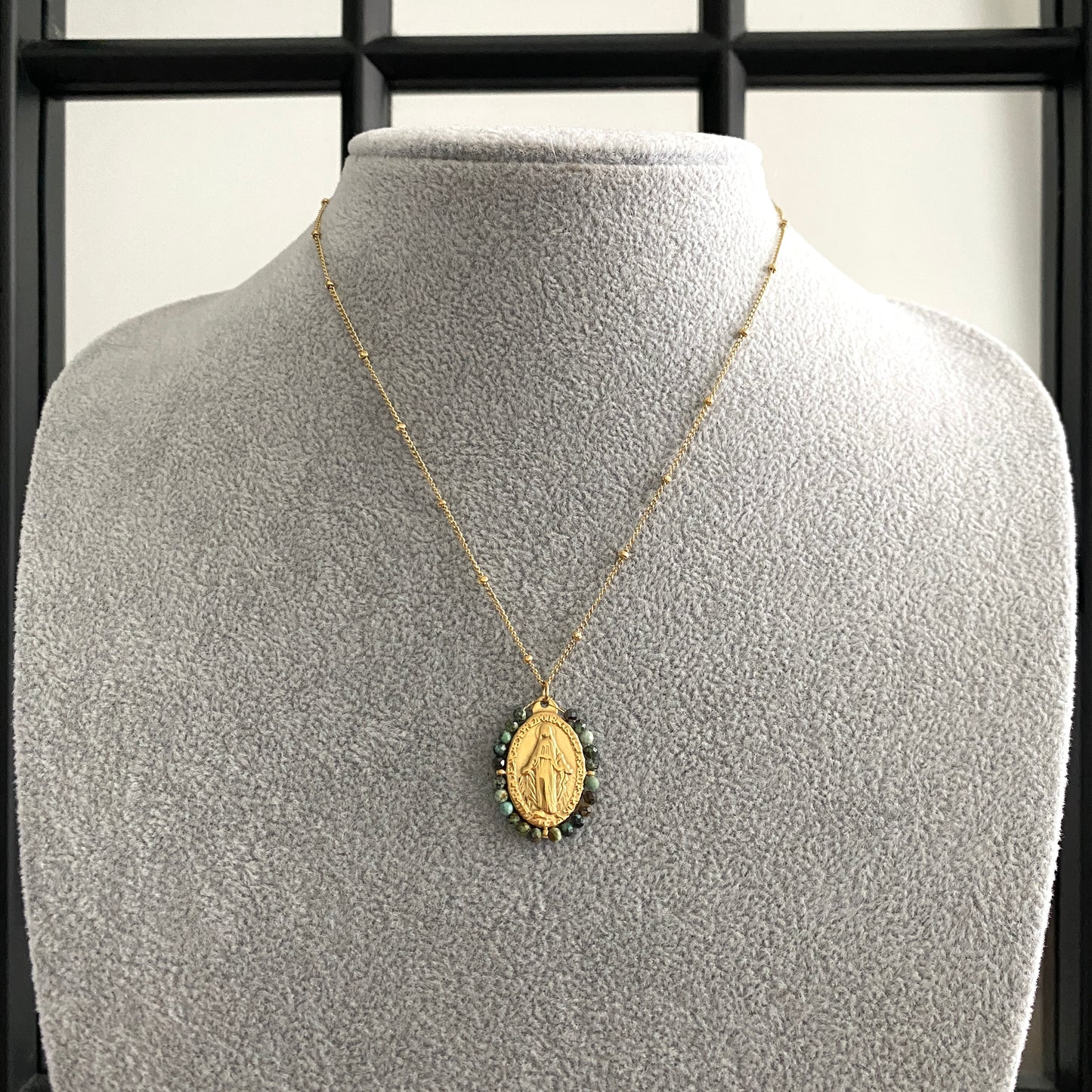 Collar Virgen Milagrosa ⚜️